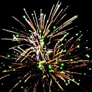 Разнокалиберный фейерверк 100 залпов «VIP» Супер салют CC8826