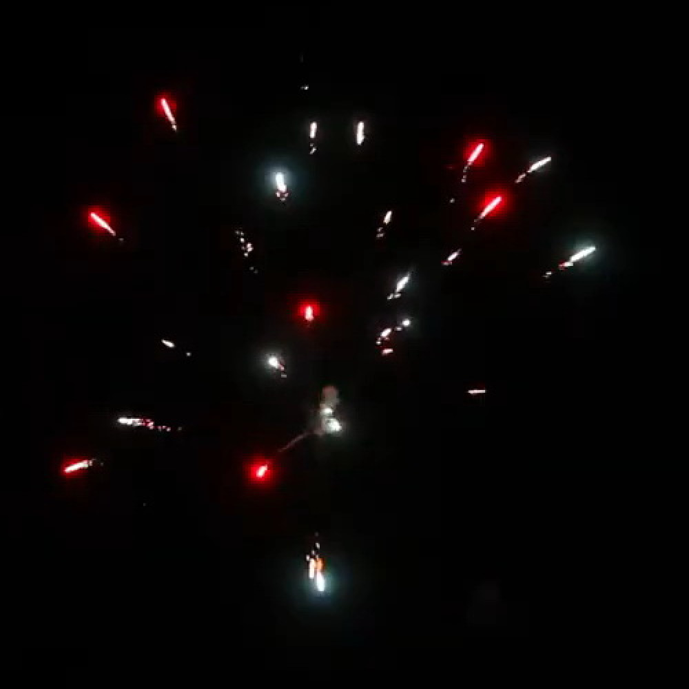 Веерный фейерверк 200 залпов «200 метров над землей» Joker Fireworks JF C15-200/01V01