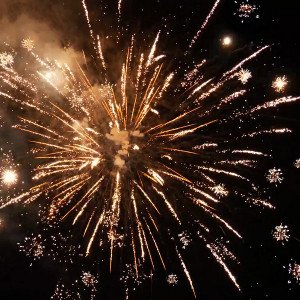 Комбинированный фейерверк 165 залпов «Рождественская Сказка» Piroff БСК0116512