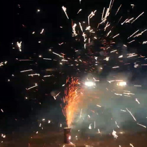 Многоэффектный фейерверк фонтан 120 секунд «Фонтазёрки» Joker Fireworks JF F47